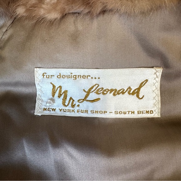 Vintage Mr. Leonard The New York Fur Shop of South Bend Brown Mink Cape Shawl - Picture 12 of 12